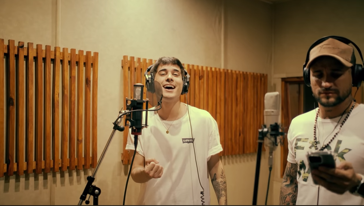 Desakta2 lanzó su nuevo single con un invitado espacial.