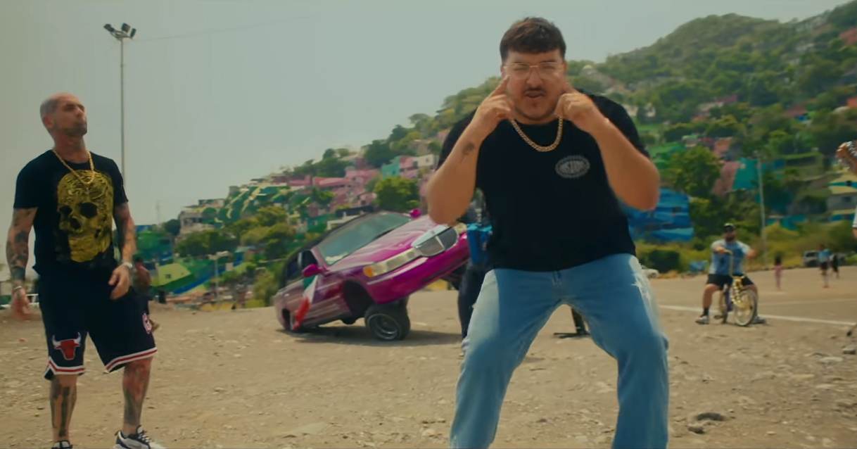 Ojos Rojos, lo nuevo de Ke Personaje Ft. Grupo Frontera.