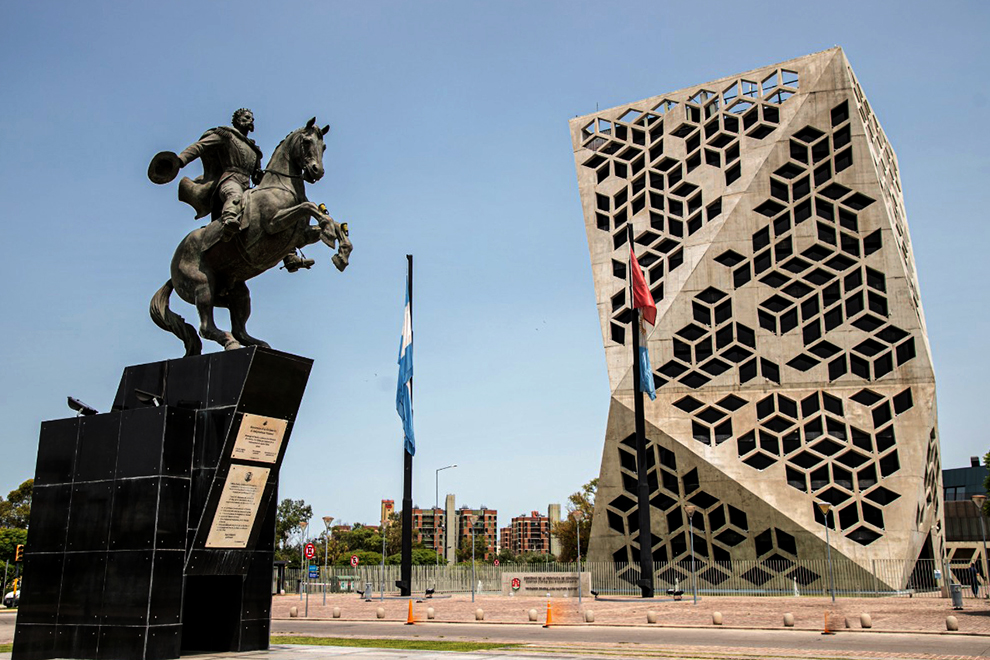 Córdoba paga intereses y amortización de deuda por U$S 27.060.906