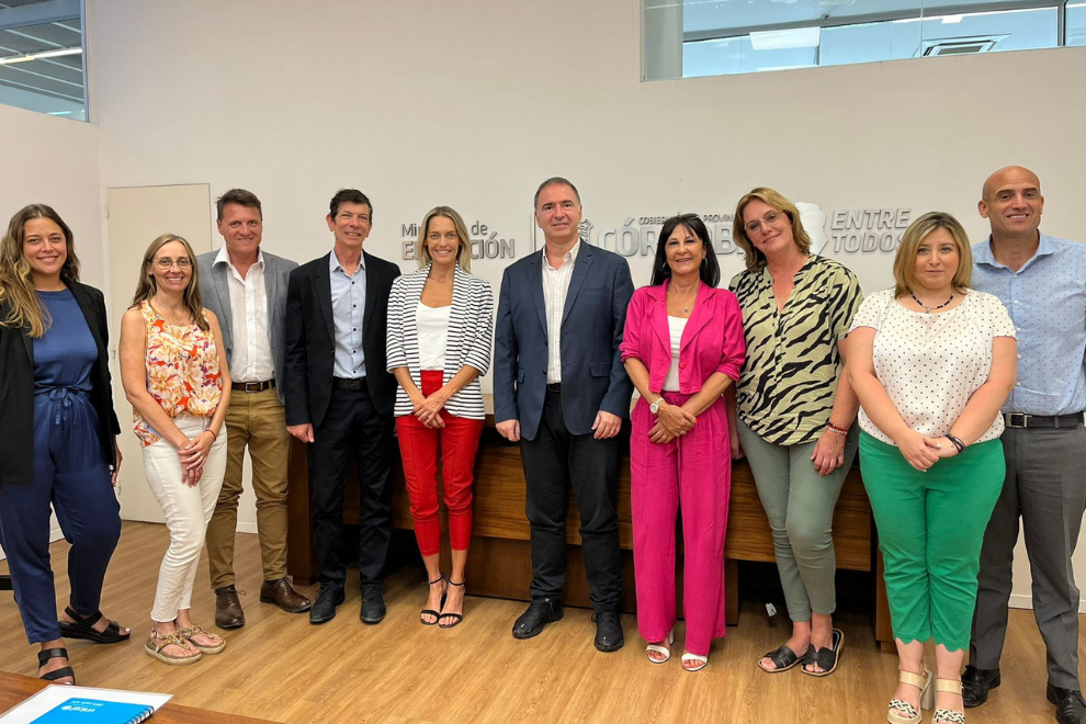 Ferreyra se reunió con la Fundación Córdoba Mejora y Junior Achievement