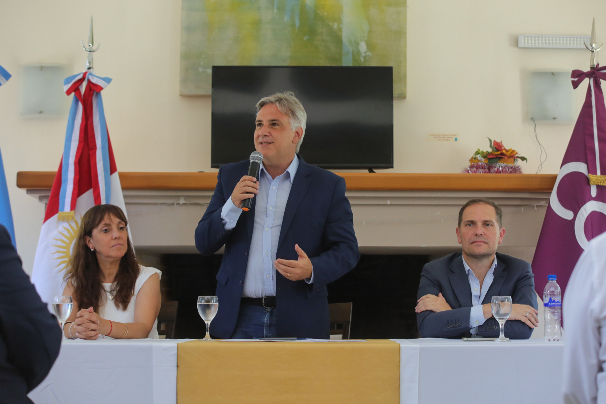 Villa del Totoral: Llaryora se reunió con representantes de cooperativas y mutuales