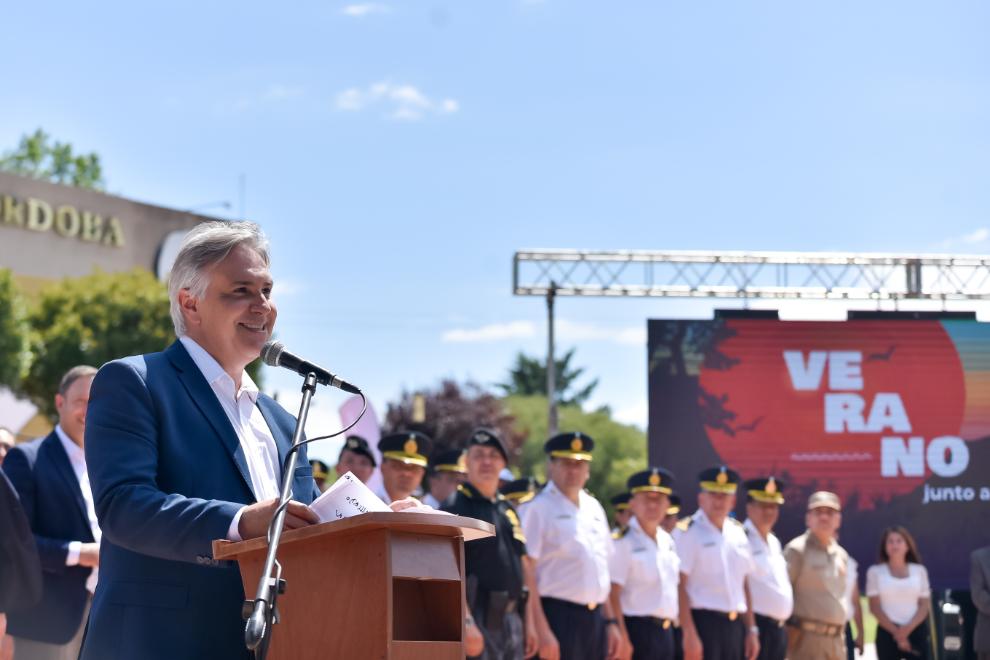 Mina Clavero: Llaryora presentó el operativo de seguridad “Verano junto a Vos”