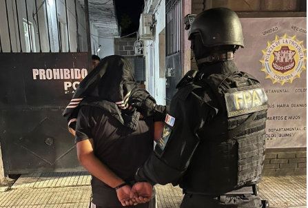 FPA DETUVO A UNA BANDA FAMILIAR POR VENTA DE ESTUPEFACIENTES EN JESÚS MARÍA. TRES DETENIDOS