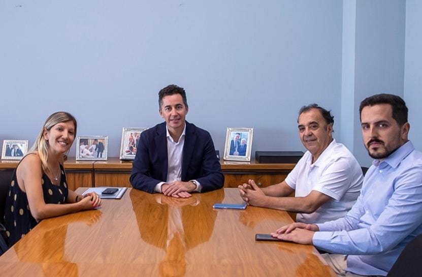 Manuel Calvo recibió a miembros de la Fundación Manos Abiertas