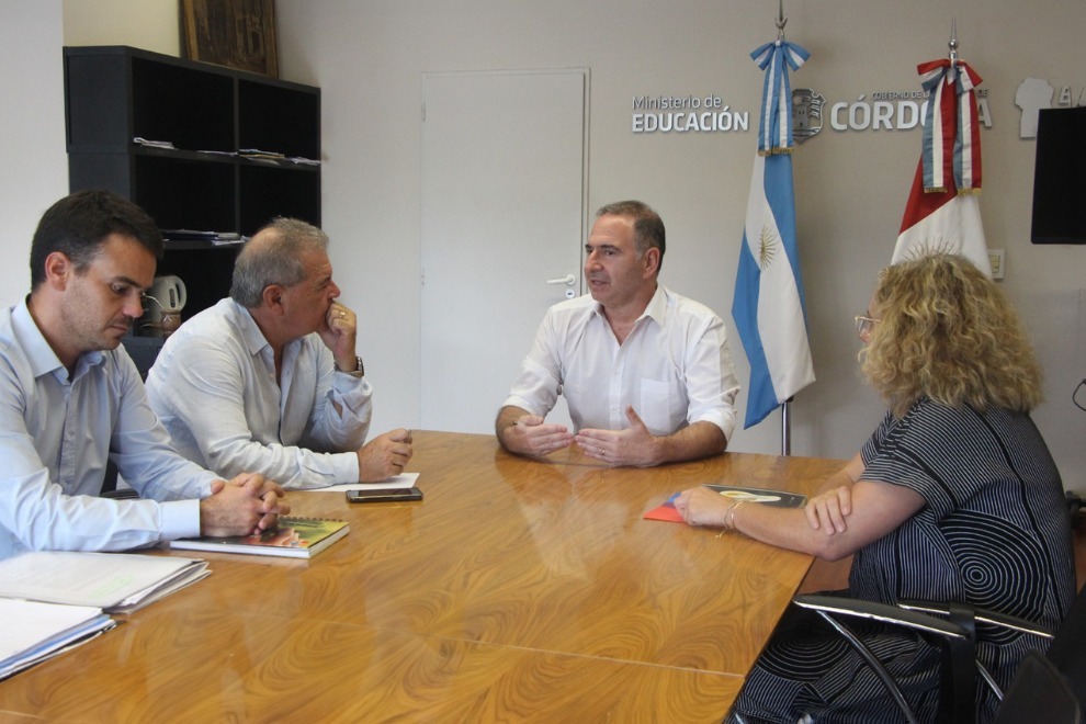 Ampliarán la formación en biotecnología para estudiantes de escuelas agrotécnicas y de institutos de formación superior