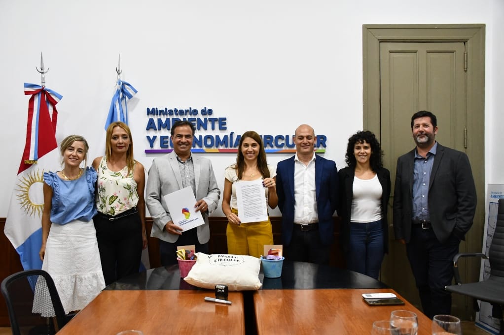 Acuerdo para avanzar en la gestión eficiente de residuos en Córdoba