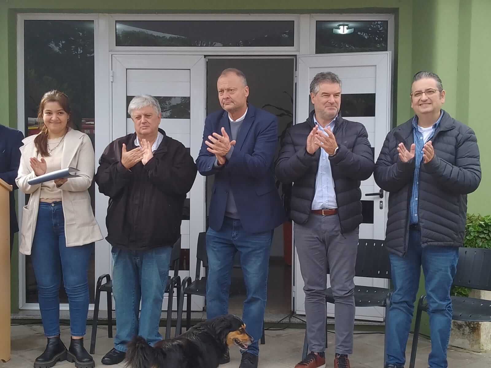 Municipio de Las Peñas y bomberos de Villa del Totoral recibieron aportes económicos por parte del Gobierno provincial.