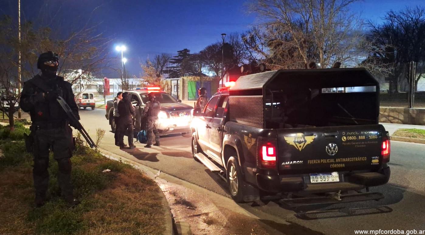 CONTROLES INTERFUERZAS: SECUESTRO DE COCAÍNA Y MARIHUANA EN RÍO CUARTO