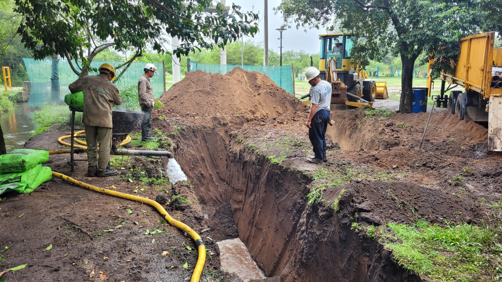 Dio inicio la nueva perforación para captación de agua en el Parque Guyón