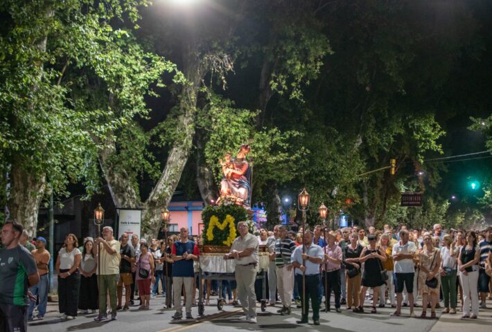 Renovamos la promesa a la Virgen del Monserrat