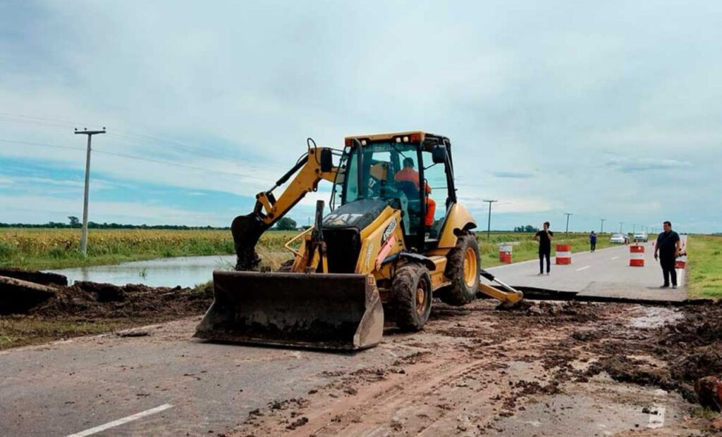 Vialidad Provincial trabaja para restablecer el tránsito en la RP 10