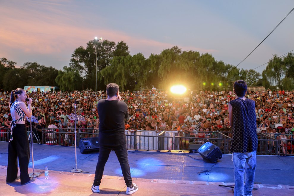 Con música y danza se despidió la 12° edición de las “Noches de Río Cuarto”