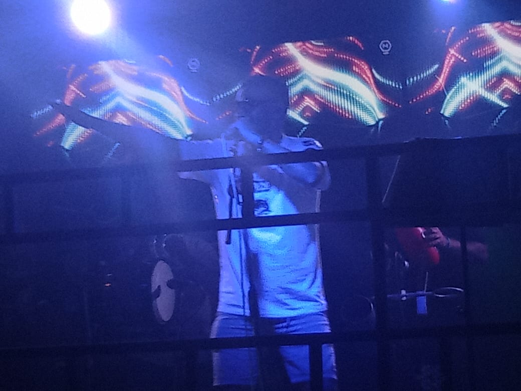 El Ivancho se lanzó como solista y estuvimos en su debut