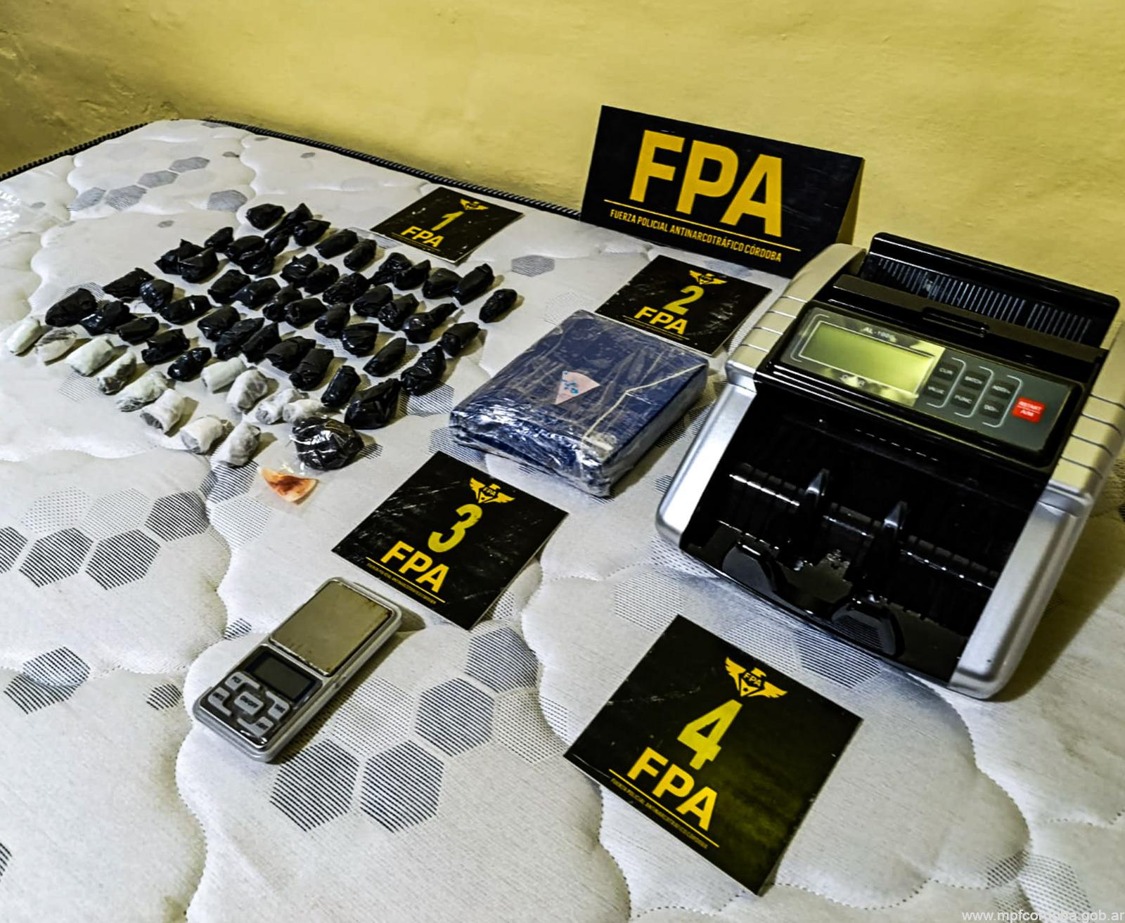PORTEÑA: DOS DETENIDOS POR VENTA DE COCAÍNA Y MARIHUANA