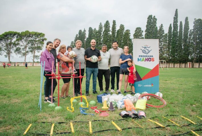 La Agencia Córdoba Joven entregó elementos al Club San Martín