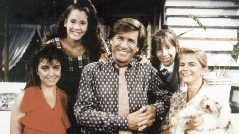 Qué es de la vida de Julieta Fazzari, la hija de Arturo Puig en Grande Pa que se casó con un ex Jugate conmigo
