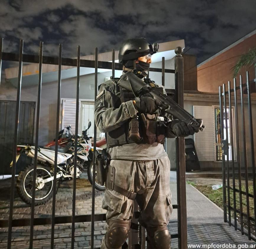 A METROS DE UN CENTRO DE RECUPERACIÓN LA FPA DESBARATÓ UNA BANDA FAMILIAR QUE VENDÍA COCAÍNA. TRES DETENIDOS