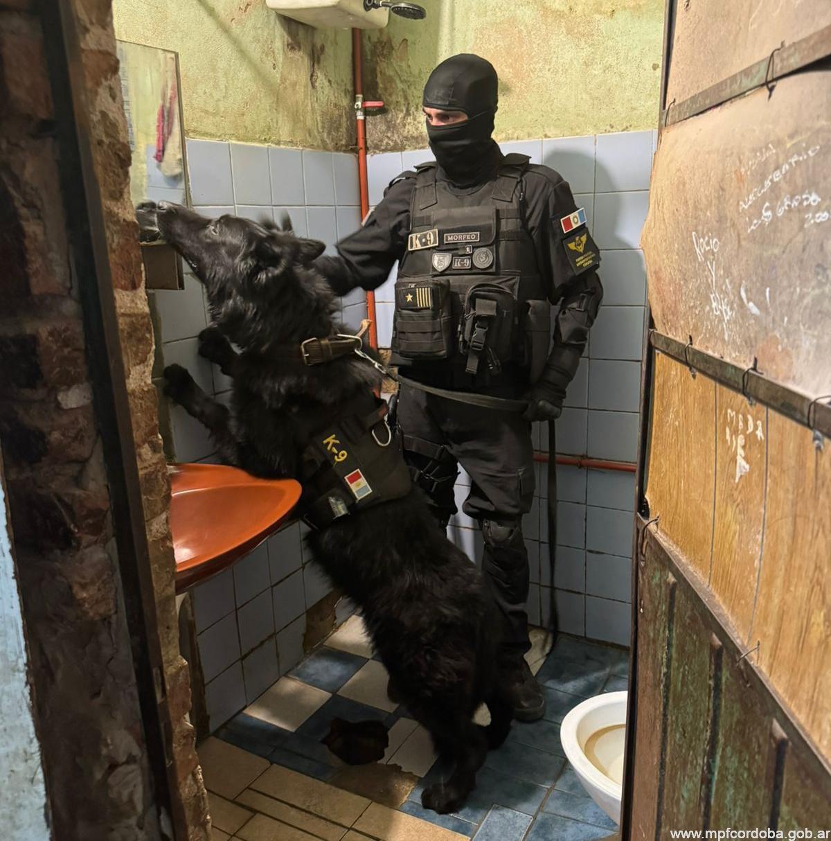 TRES DETENIDOS POR COMERCIALIZACIÓN DE ESTUPEFACIENTES EN SAN FRANCISCO