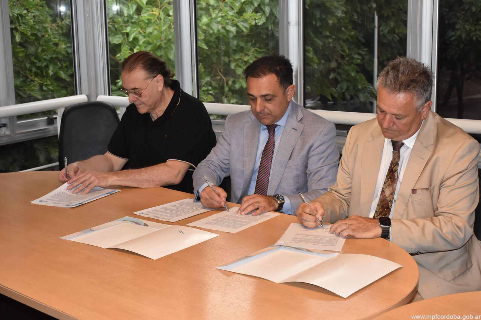 EL MPF Y LA UNIVERSIDAD NACIONAL DE CÓRDOBA FIRMARON UN CONVENIO PARA FORTALECER INVESTIGACIONES Y ACCIONES EN MATERIA AMBIENTAL