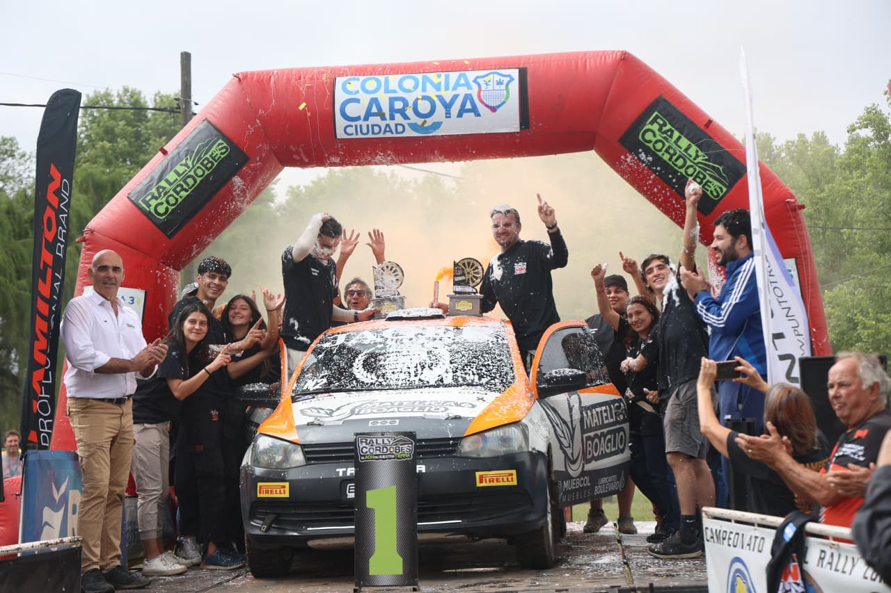 El “Veranonón” caroyense empezó con autos, arte y ferias