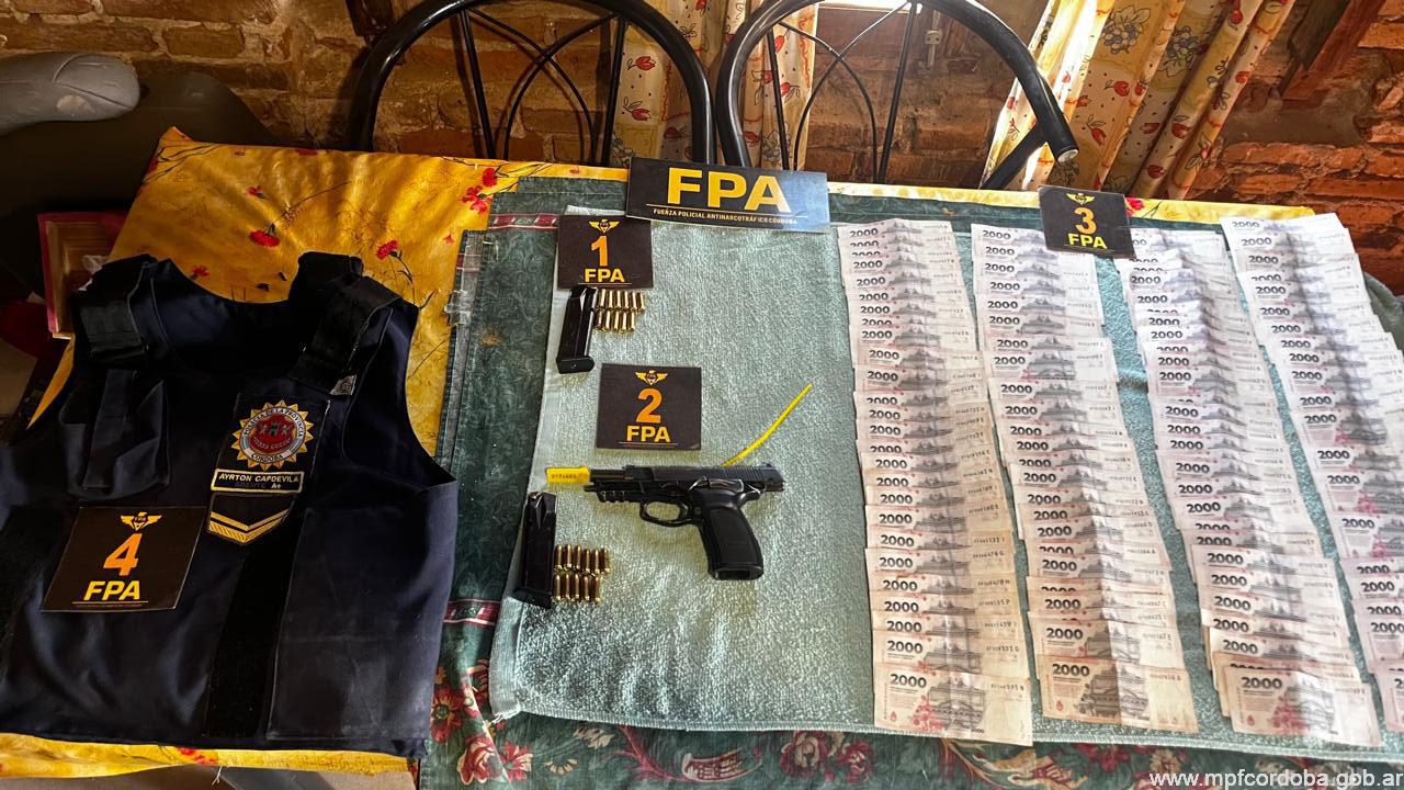 CRUZ DEL EJE: FPA DESBARATÓ UNA ORGANIZACIÓN ENCARGADA DE INGRESAR DROGAS A LA CÁRCEL. SIETE DETENIDOS