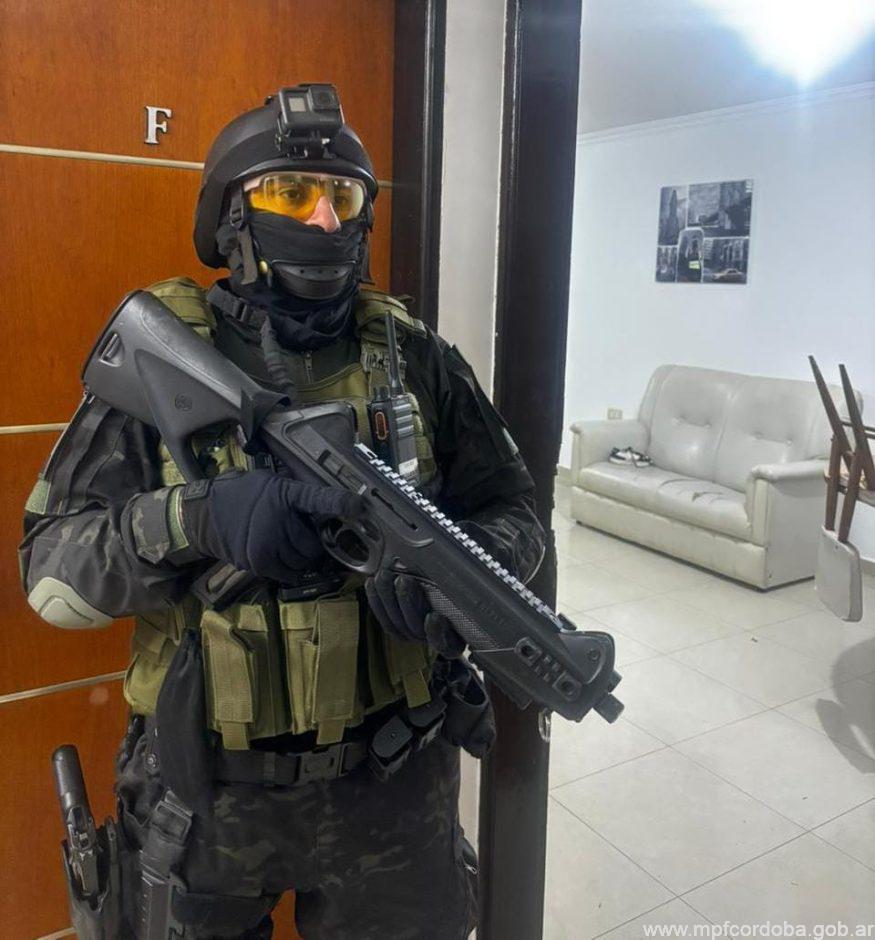 DOS DETENIDOS POR DELIVERY DE DROGAS EN LAS VARILLAS Y EL ARAÑADO