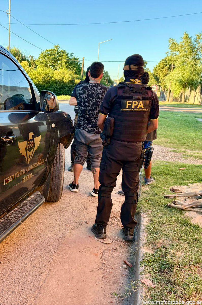 CONTROLES ANTINARCÓTICOS: FPA DETUVO A UN SUJETO Y SECUESTRÓ ESTUPEFACIENTES EN GENERAL ROCA