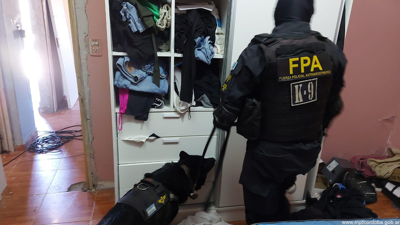 CÓRDOBA: CUATRO DELIVERY DE DROGAS DETENIDOS EN LOS BARRIOS ALTO ALBERDI Y VILLA PÁEZ