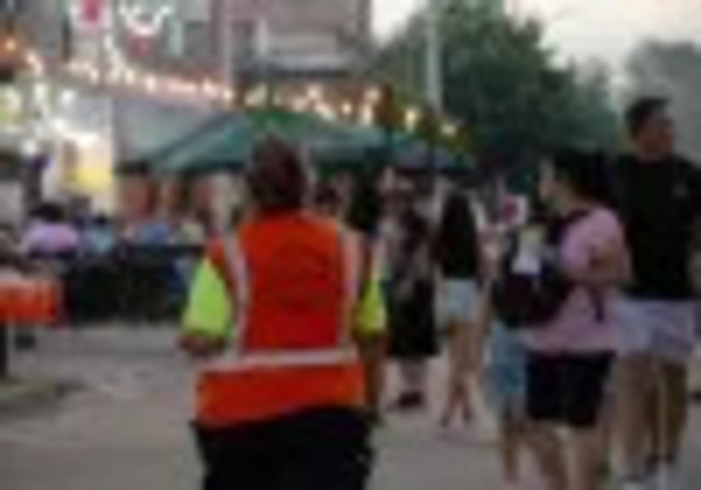 Jesús María: robaron anillos de un puesto del festival y los agarraron.