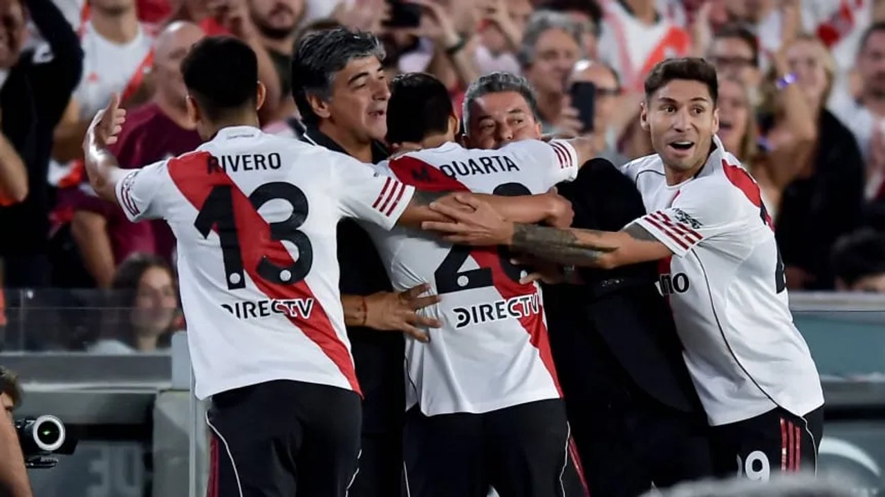 River le ganó a Banfield, despidió a Gallardo y los insultos del Monumental a los jugadores siguieron en las redes