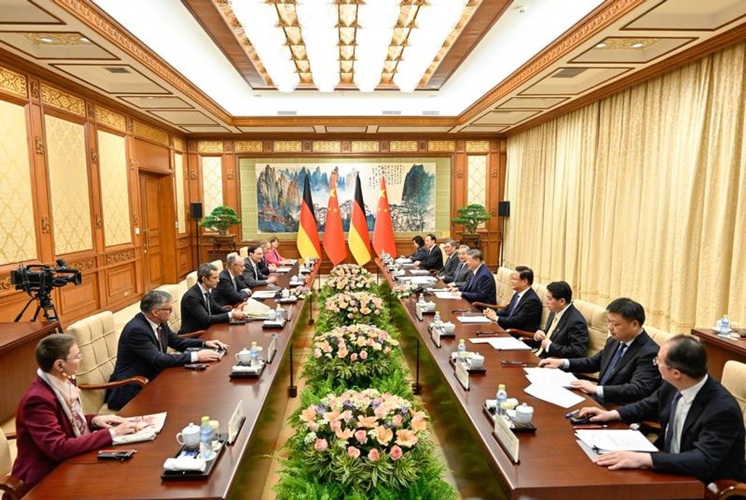 China y Alemania abrocharon en Pekín entendimientos comerciales