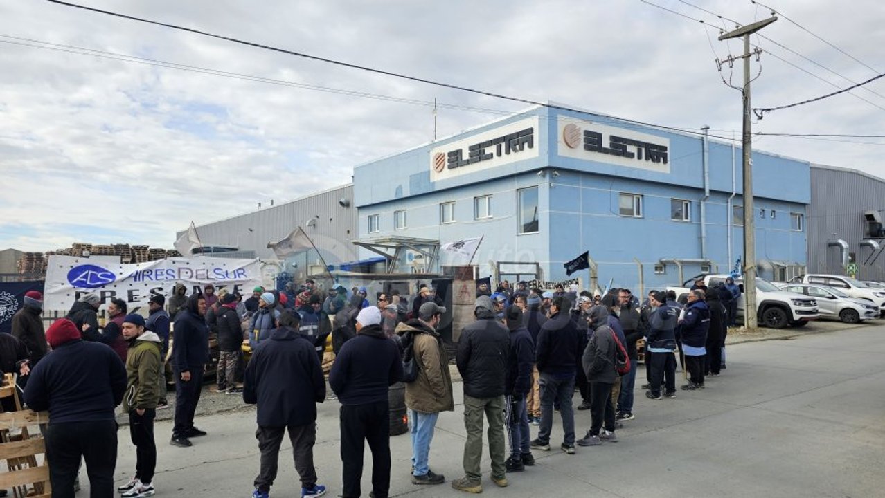 Otro conflicto laboral asesta golpe letal al régimen de promoción electrónica y textil de Tierra del Fuego