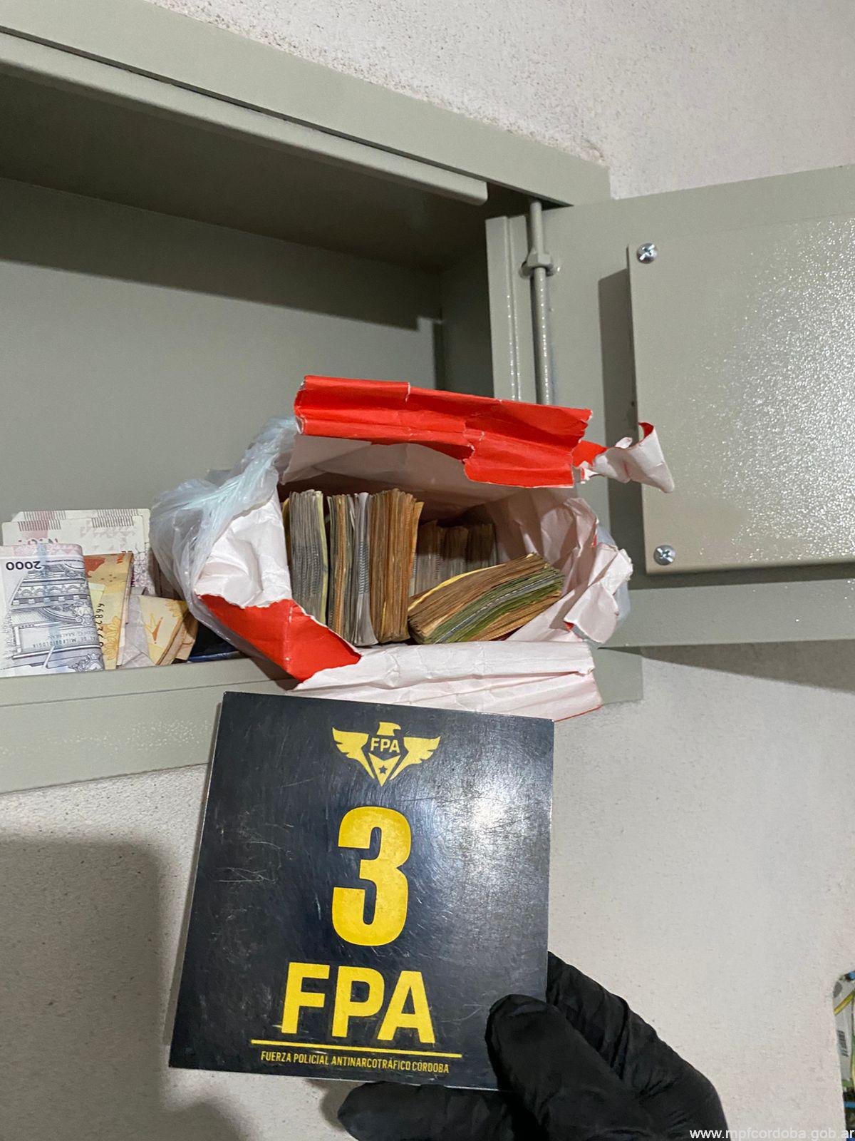 ARROYITO: FPA DESMANTELÓ UNA ORGANIZACIÓN NARCO INTEGRADA POR DIEZ PERSONAS E INCAUTÓ ESTUPEFACIENTES