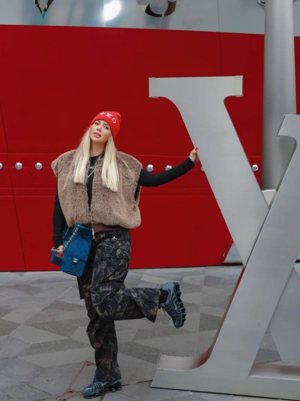 Wanda Nara eligió Shanghai para seguir su viaje y encendió rumores en redes