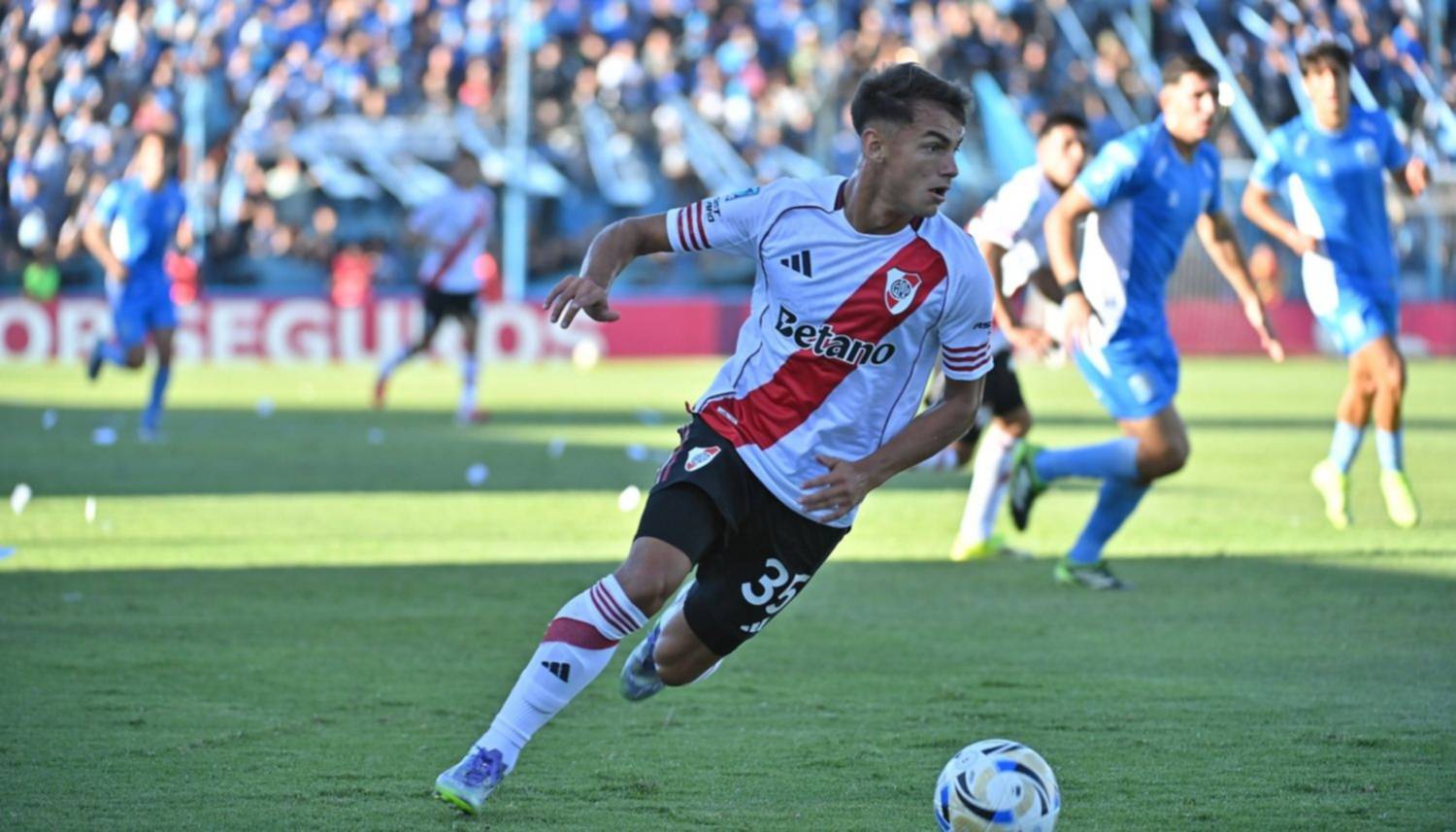 VIDEO. River le ganó a Estudiantes de Río Cuarto 2 a 0: tercera victoria seguida desde que llegó Coudet