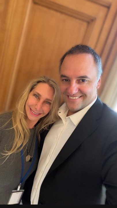 "Mi apoyo, intacto": el blindaje de Karina Milei a Manuel Adorni en medio de la polémica