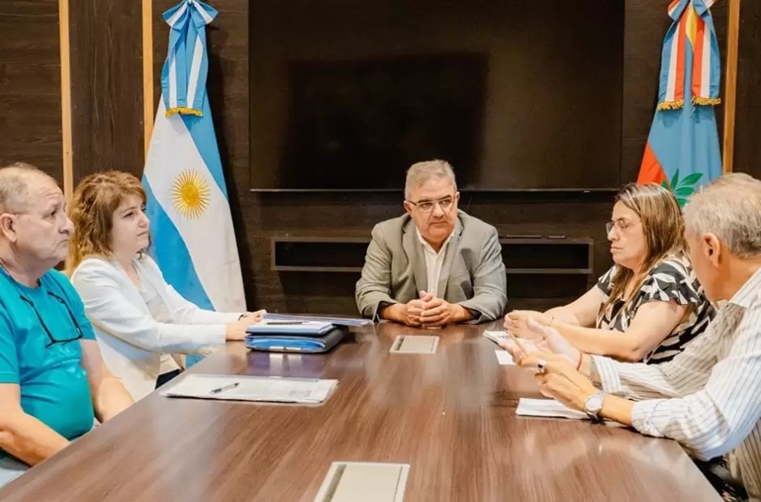 Catamarca: la paritaria explotó en la primera reunión y los estatales piden 20%
