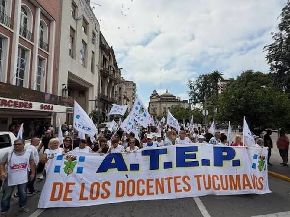 Tucumán inició el ciclo lectivo con paro docente y conciliación obligatoria