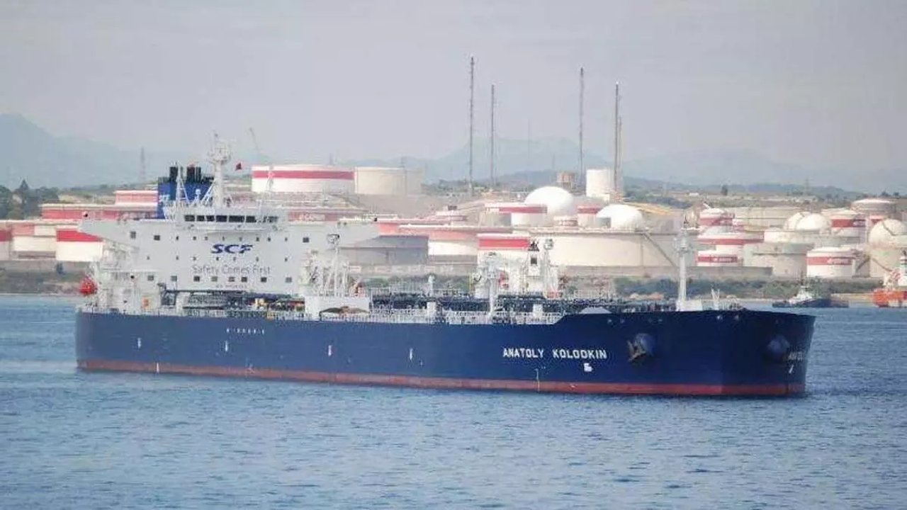 Cuba recibió ayuda humanitaria de Rusia con un cargamento de 100.000 toneladas de petróleo