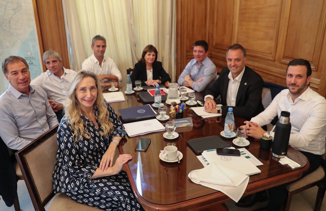 El Gobierno se enfoca en la agenda parlamentaria para tratar de dejar atrás el escándalo Adorni