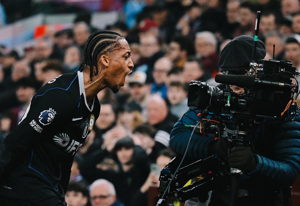 Premier League: goleada del Chelsea de Enzo Fernández al Aston Villa del 'Dibu' Martínez