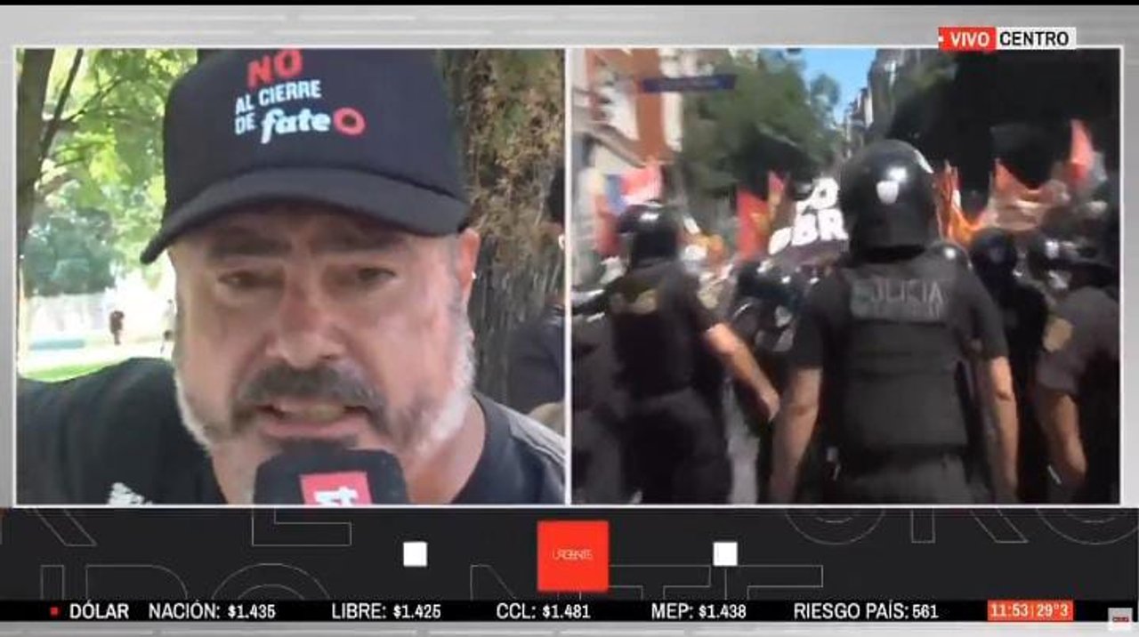 Un despedido de FATE explotó en vivo contra la policía: “Cobran 700 mil pesos y le hacen caso al hijo de puta de Milei”