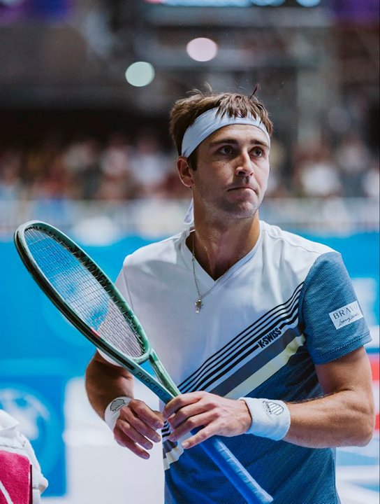 Etcheverry y Ugo Carabelli van por un lugar en la tercera ronda del Masters 1000 de Indian Wells