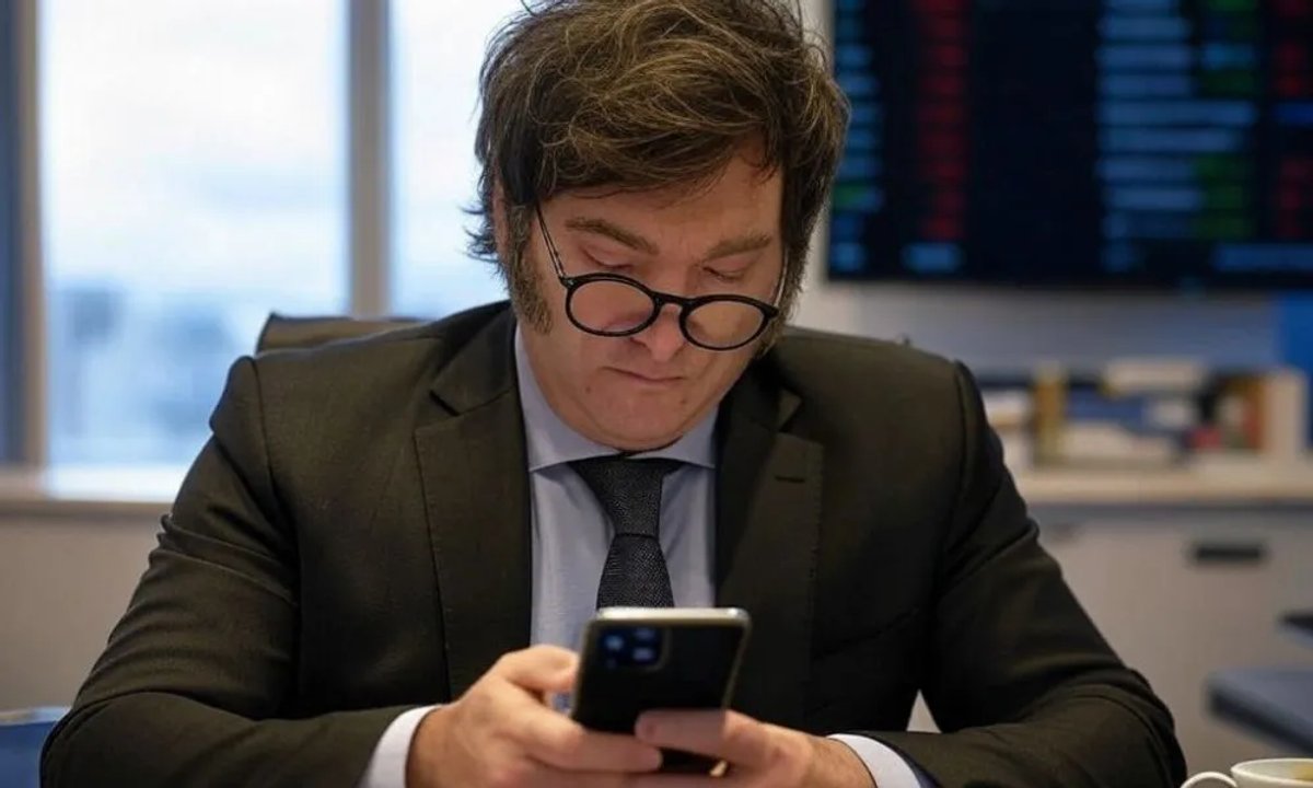 El insólito posteo de Javier Milei en sus redes sociales que demuestra que vive en una realidad paralela