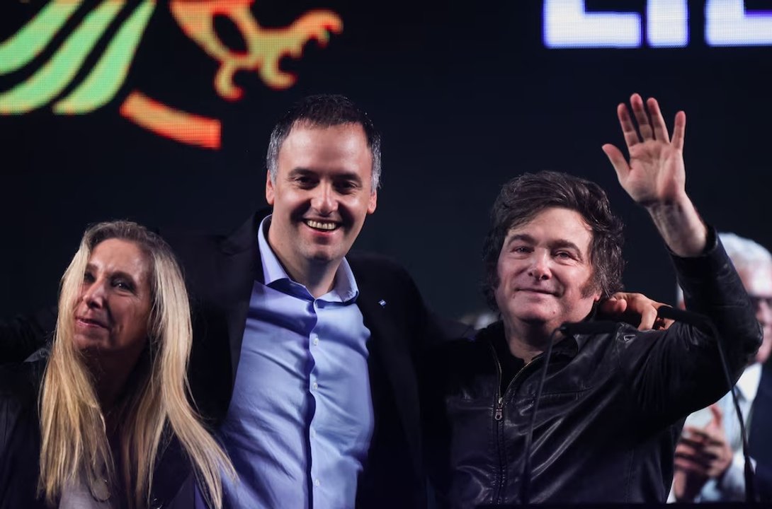 "Costo marginal": qué quiso decir Javier Milei en su defensa a Manuel Adorni