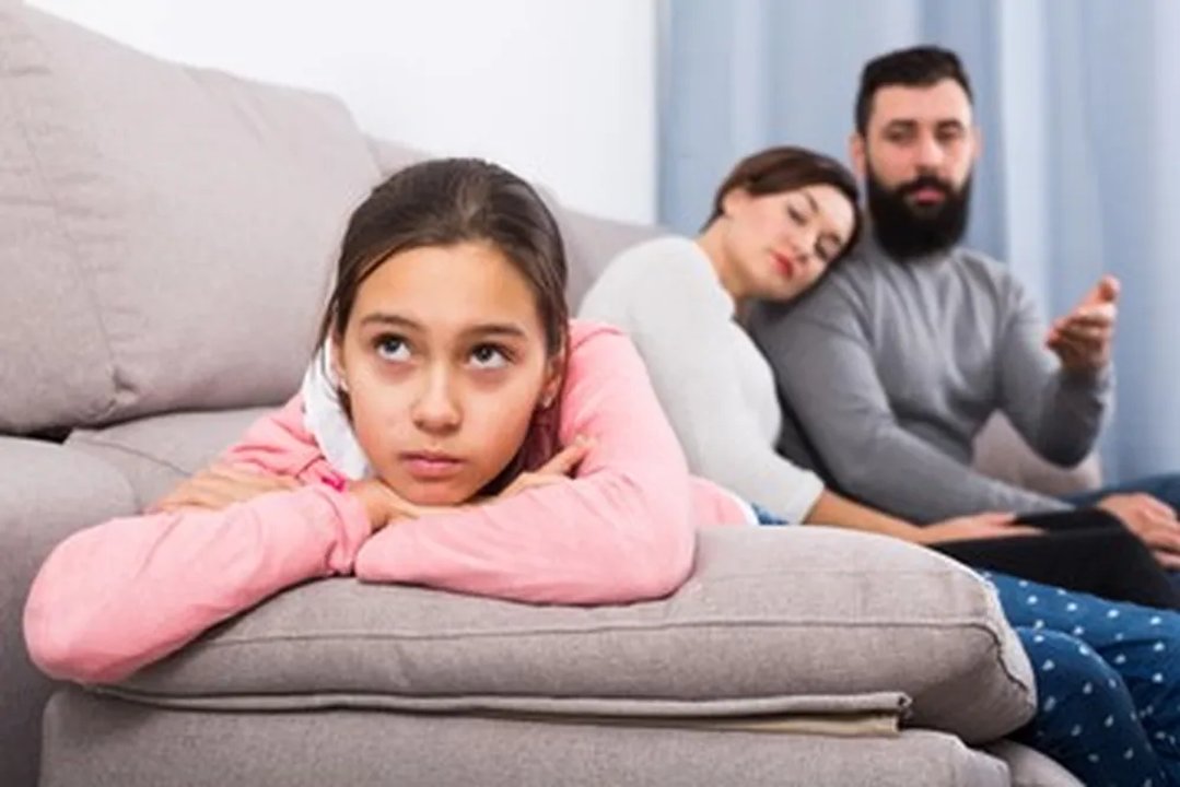 "Porque lo digo yo": cuál es el significado oculto de haber crecido con esa frase según la psicología