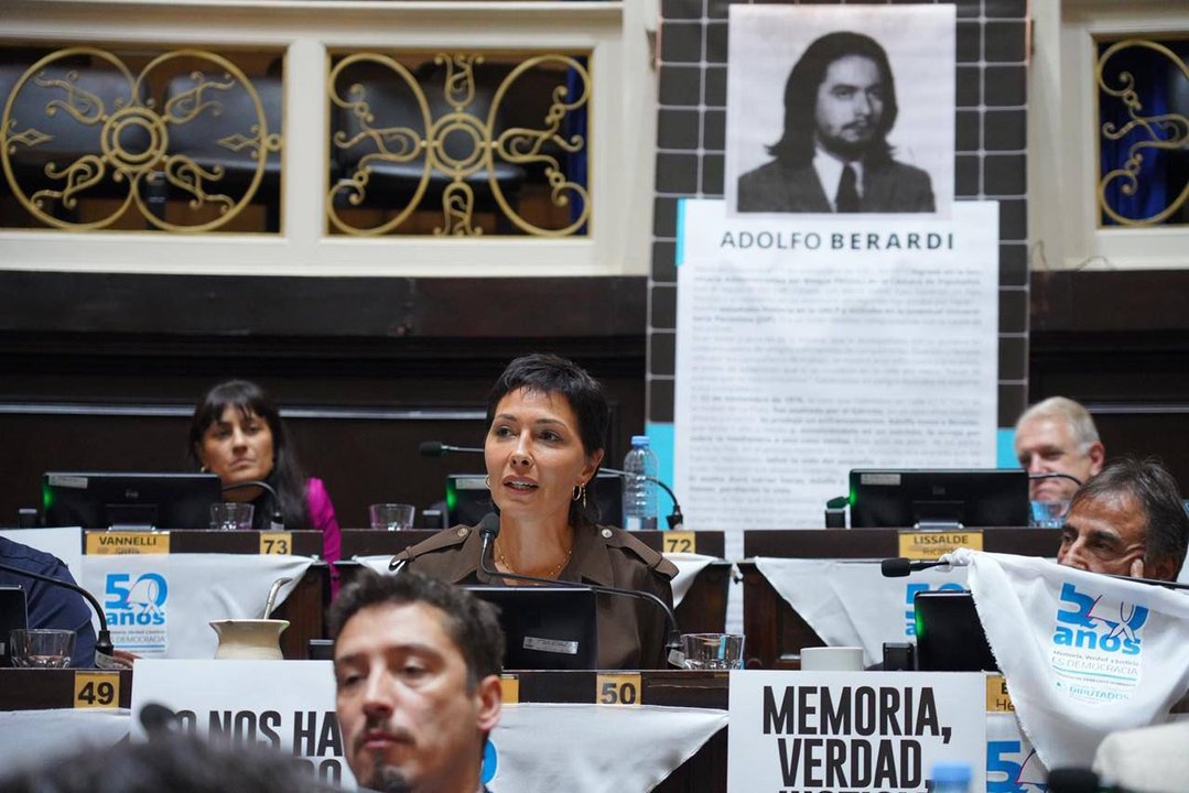 Mendoza cuestionó al Gobierno en sesión por los 50 años del golpe