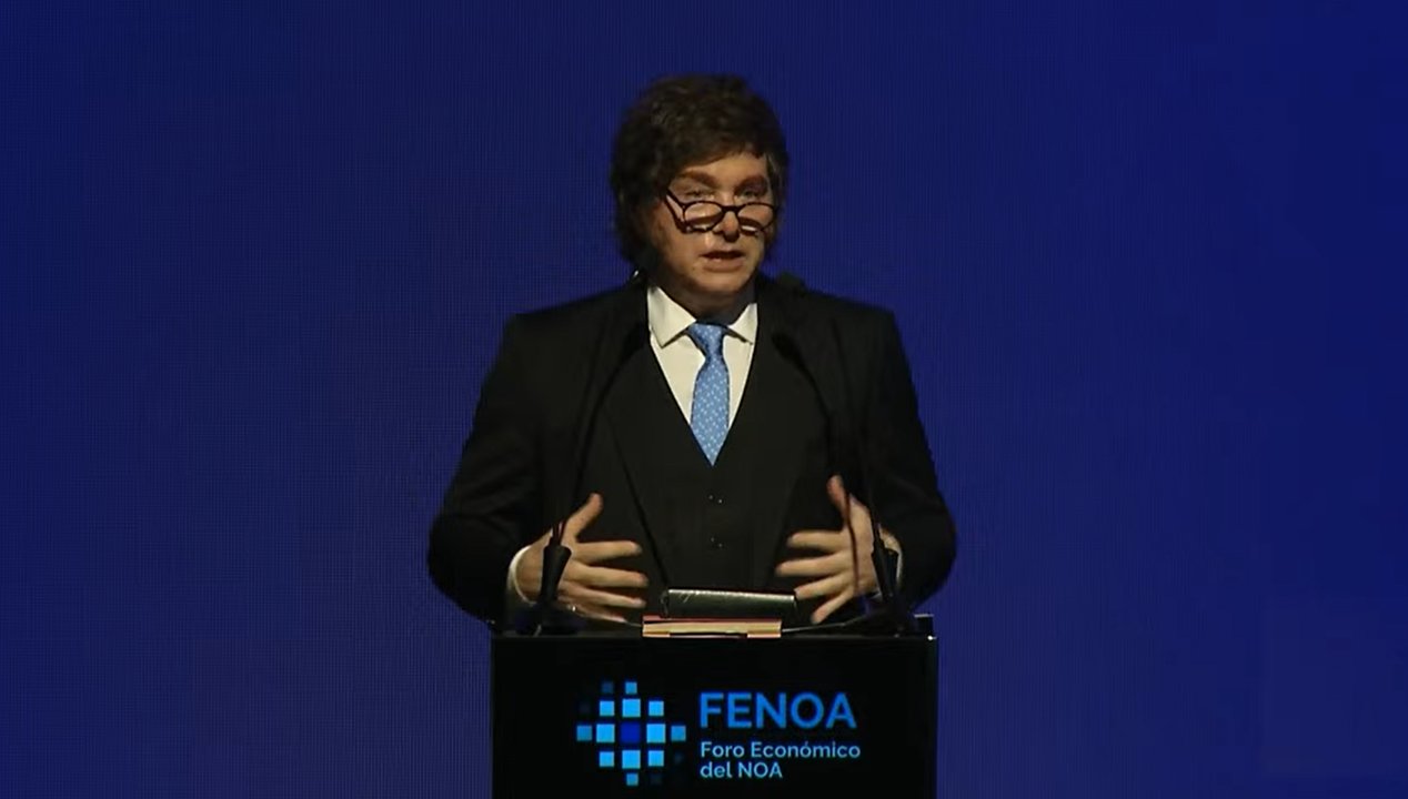 Antes de viajar a Hungría, Milei participó del Foro Económico del NOA en tucumán y arremetió contra el gobierno anterior