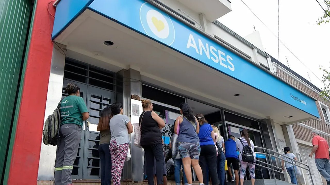 Aumento en abril 2026: qué montos entrega ANSES para jubilados y pensionados