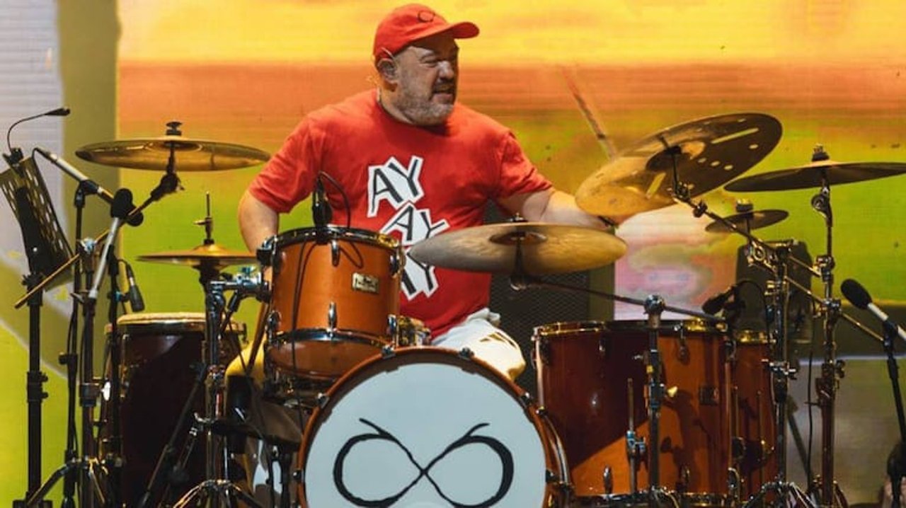 Murió el baterista de Los Piojos, mientras ensayaba en una escuela de percusión